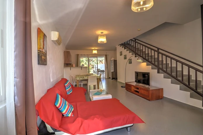 Beautiful 3-bedroom duplex in Pointe aux Piments