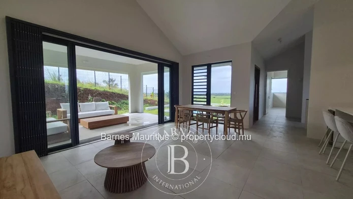 BELLE VUE - Brand New Executive Home - 3 Bedrooms