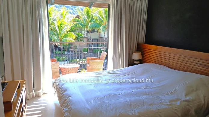 Experience luxury waterfront living with this exquisite 3-bedroom duplex for sale.