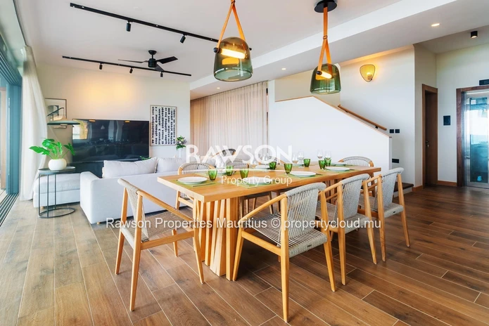 Villa 5 Chambres à Vendre à Grande Rivière Noire
