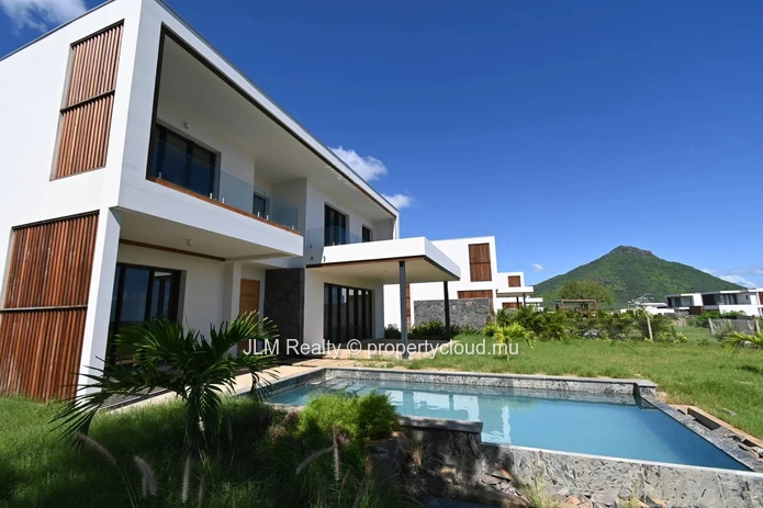 Modern Villa with Swimming Pool for Sale in Tamarin, Mauritius
