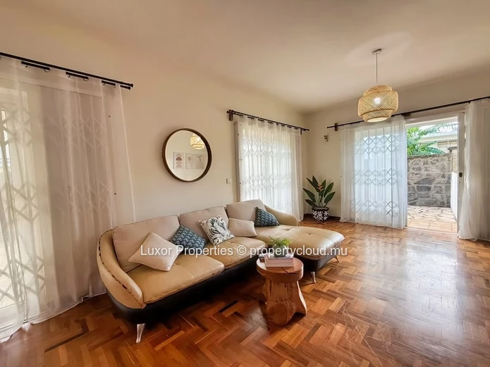 Villa For Rent – Flic En Flac