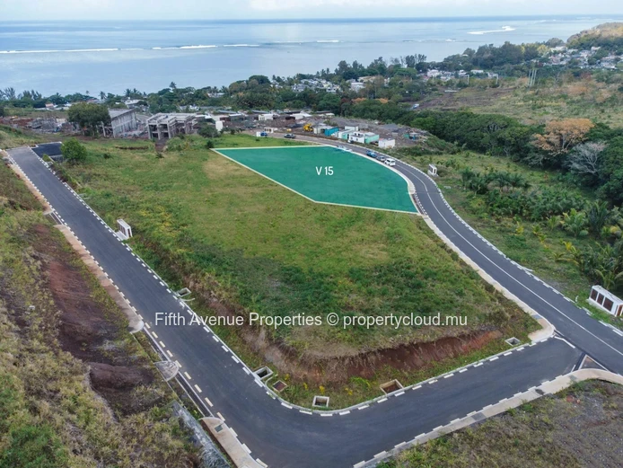 BAIE DU CAP – IRS BUILDING PLOT WITH SEA VIEWS – 2,126 m²