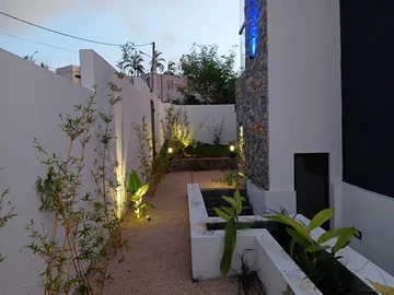 5 Bedroom Villa