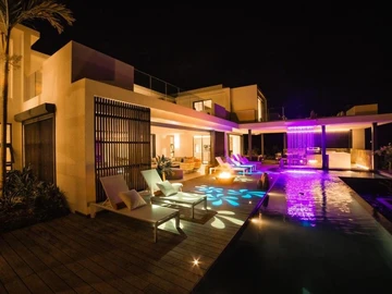 5 Bedroom Villa