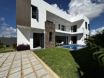 4 Bedroom Villa