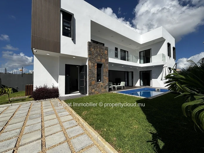 Villa Contemporaine Neuve 4 Chambres Avec Piscine Privée Et Rooftop – Péreybère