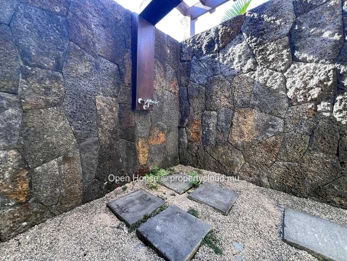 Villa d'architecte 4 chambres avec piscine à vendre à Péreybère