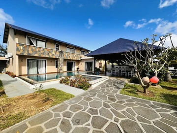 4 Bedroom Villa