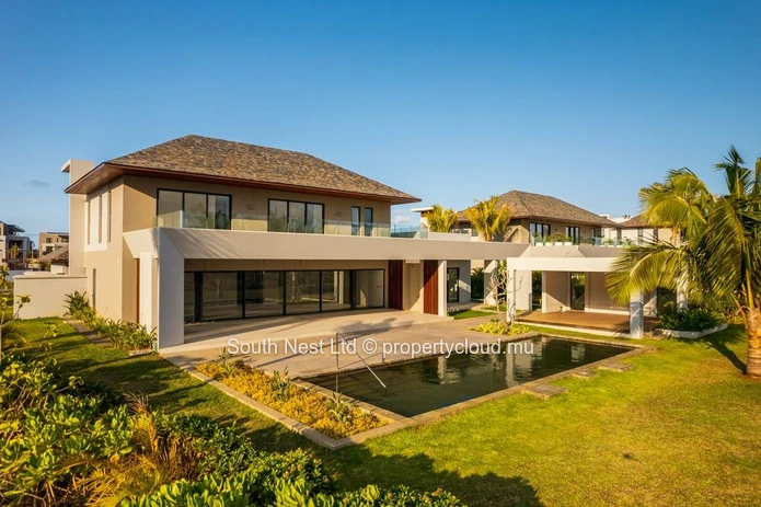 Villa de luxe exceptionnelle de 5 chambres au sein d'un domaine résidentiel prestigieux et sécurisé