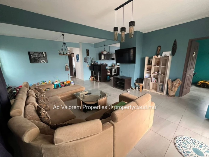 À VENDRE –  Maison à étage - Coromandel