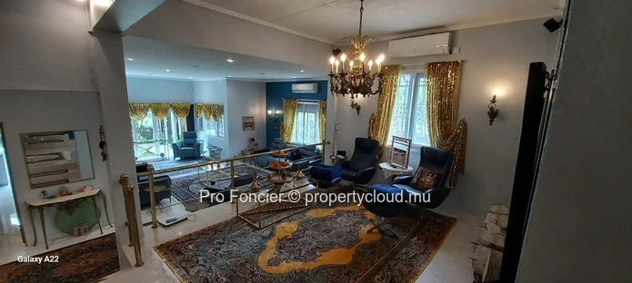 House for rent in Sodnac - An Elegant Luxury Home with Generous Living Spaces
