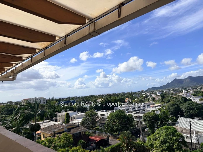 Penthouse à vendre - 4 chambres, Quatre Bornes, centre de l’île Maurice