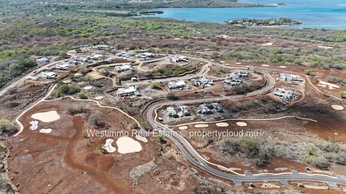Spacious 1,640m² Land for Sale in Rivière Noire, Open to Non-Mauritians