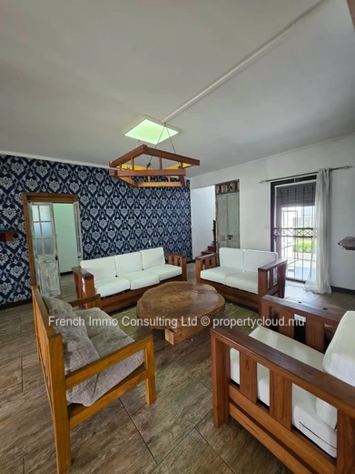 Villa de charme, 3 chambres, jardin de 760 M2 a balaclava