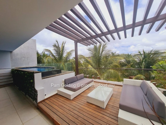 2 Bedroom Ensuite Penthouse In Banyan Grove