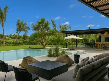 5 Bedroom Villa
