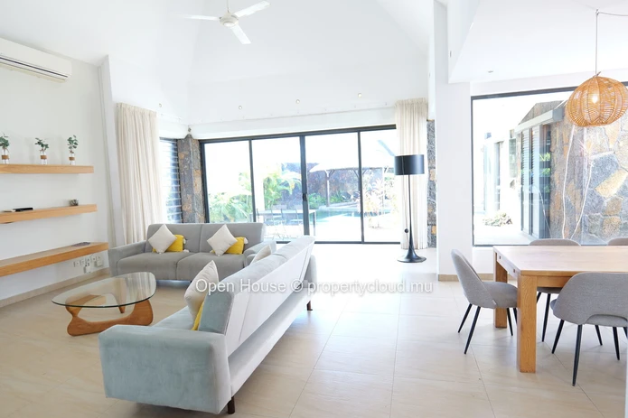 Villa de luxe 4 chambres avec piscine privée à vendre à Péreybère