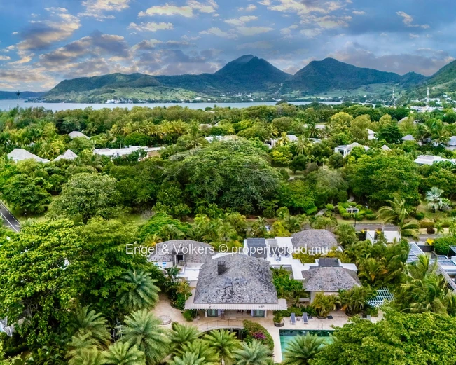 Elegant Tropical Villa at Anahita Golf Resort
