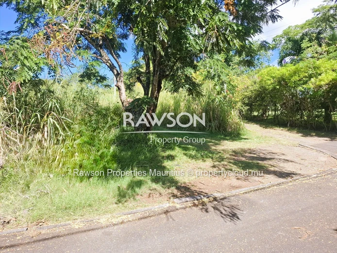 Terrain Résidentiel D’Exception À Vendre À Forêt D’Aruty – Petit Raffray