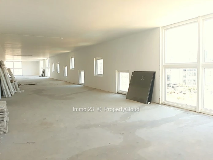 Office of 1000 m2