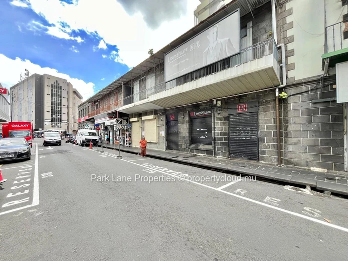 Immeuble Commercial de Premier Choix à Vendre – Port Louis