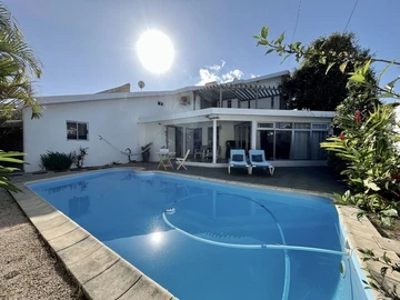 Charming renovated 3-bedroom house with studio and pool in Roches Brunes