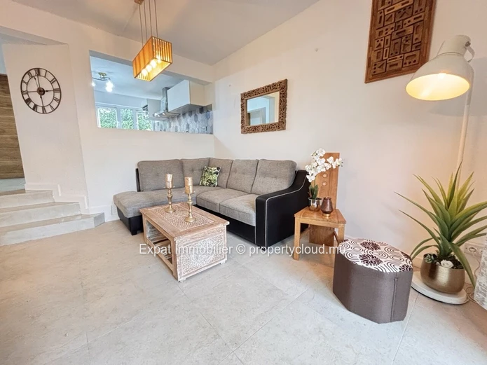Contemporary 3-Bedroom Townhouse With Direct Access To The Sea – Pointe Aux Biches