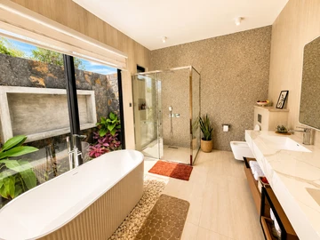 4 Bedroom Villa