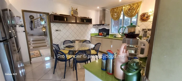 House for rent in Sodnac - An Elegant Luxury Home with Generous Living Spaces