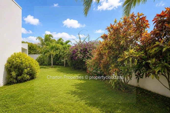 Villa meublée de 4 chambres avec piscine à quelques pas de la plage de Trou aux Biches