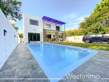 4 Bedroom Villa