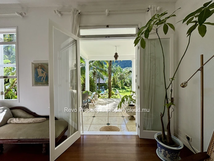 Stunning Home in Moka