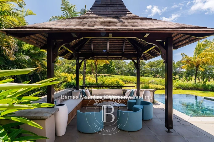 BEL OMBRE - VEFA - Villa sur un terrain de golf - 4 chambres