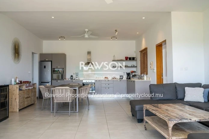 À vendre – Appartement en bord de mer dans l’une des plus belles régions côtières de l’île Maurice
