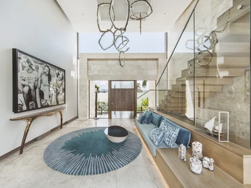 5 Bedroom Villa