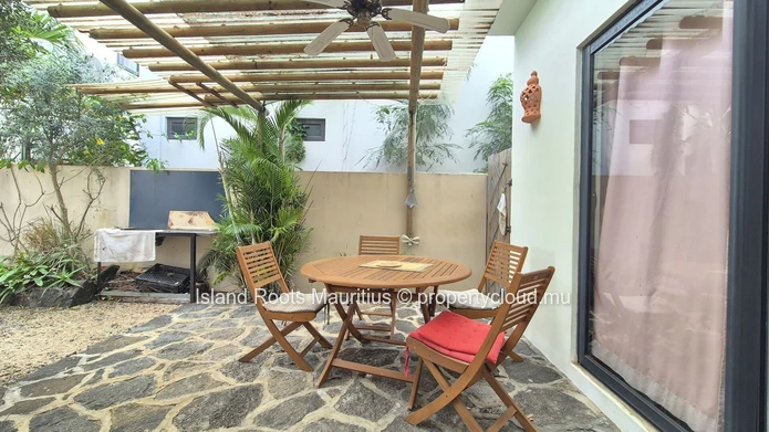 FOR RENT – MONT CHOISY | Superb 2-Bedroom Villa with Private Pool 