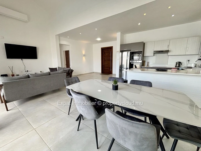 Single-Storey Villa, 3 Bedrooms, Spacious Areas And Swimming Pool (12 M) – Pereybere