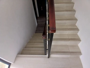 5 Bedroom Villa