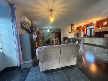 7 Bedroom Apartment