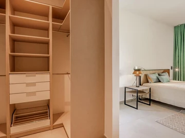4 Bedroom Apartment
