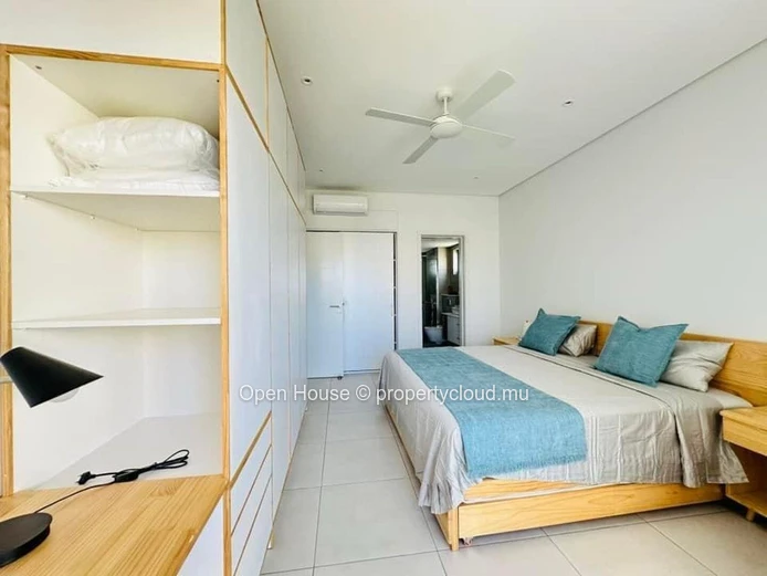 Location meublée - Penthouse 2 chambres - rooftop avec piscine privée - POINTE AUX CANONNIERS.