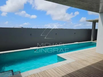 6 Bedroom Villa