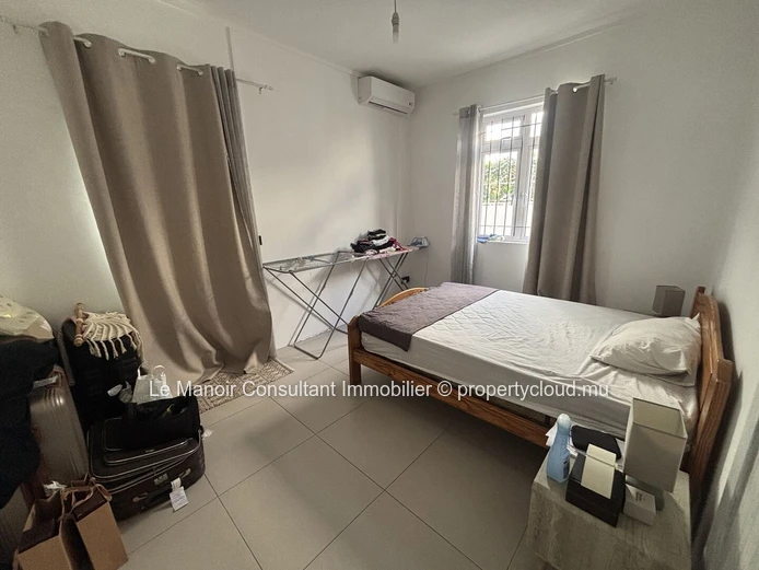 Appartement meublé 2 chambres à louer à Albion avec jardin