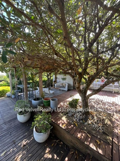 Villa de luxe 4 chambres avec piscine sur 1 332 m² de terrain – Mont Piton, Mapou | Rs 29M