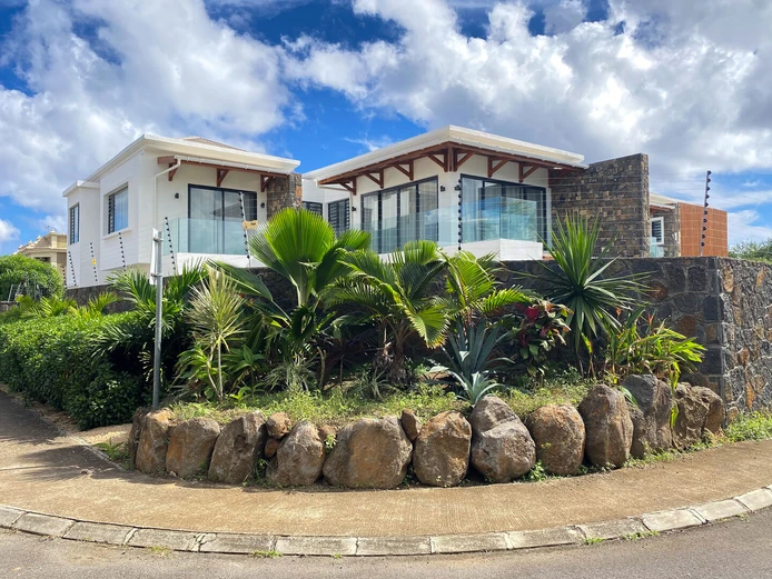 Trou aux Biches - Magnifique Villa moderne meublée 4 chambres ensuite avec piscine privée