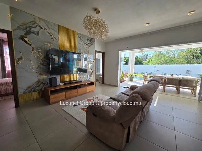 Brand-New Villa for Rent in Petit Raffray