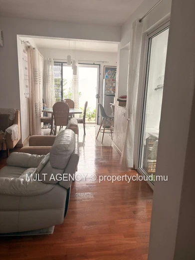 Two-storey house for sale, perfect for two families with independent living spaces