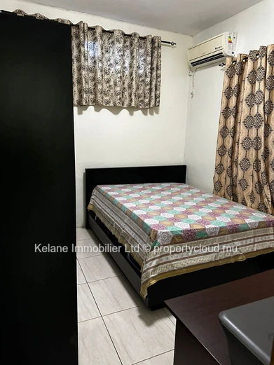 Maison Familiale de 4 Chambres avec Garage et CCTV à Beau Vallon – Rs 4,8M