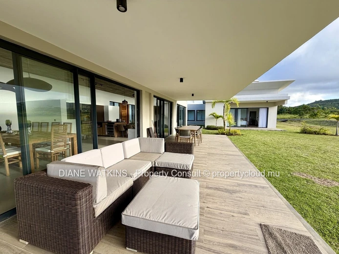 À Louer - Villa d'Exception de 4 Chambres à Avalon Golf Estate, Bois Chéri
